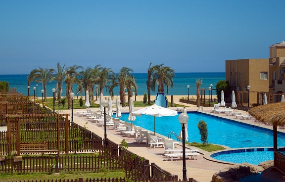 مميزات و عيوب قرية كورنادو مارينا العين السخنة